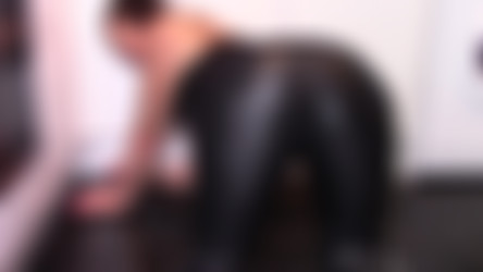 EvaMarie88/Clips/EvaMarie88 - Leather Farts And Shit.mp4