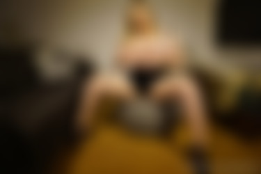 [OnlyFans.com] Kira Liv - SiteRip/Images/270073d5-12b0-4856-bd5b-3dfe55927234.jpg