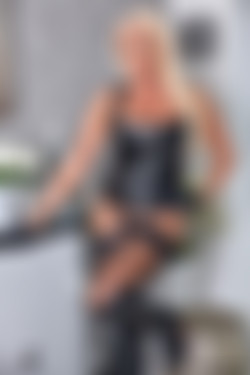 Lucy Zara Picture Pack (62 sets)/Pics/Ball Gagged Bitch/lz_ballgag_2.jpg
