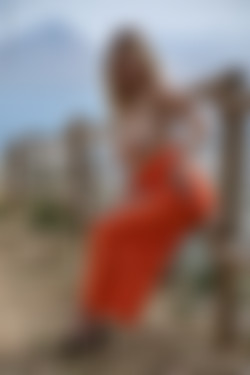 [PHD] 2024-07/20 Mila Anne - A World Apart 2/13l.jpg