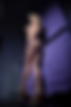 [photodromm.com] 2015-02/[photodromm.com] - 2015.02.02 - Bexie - Dangerous (x50) 1333x2000/30l.jpg