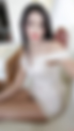 HelloLadyboy.com 4/1Ice1_Date/ice1_date_018-by-am.jpg