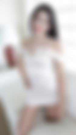 HelloLadyboy.com 4/1Ice1_Date/ice1_date_073-by-am.jpg