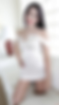 HelloLadyboy.com 4/1Ice1_Date/ice1_date_074-by-am.jpg