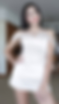 HelloLadyboy.com 4/1Ice1_Date/ice1_date_084-by-am.jpg