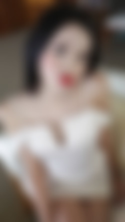 HelloLadyboy.com 4/1Ice1_Date/ice1_date_095-by-am.jpg