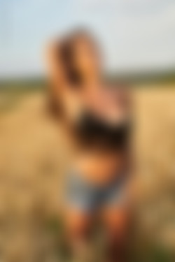 [photodromm.com] 2018-05/[photodromm.com] - 2018.05.12 - Laureen - Country Life (x50) 2000x3000/22l.jpg