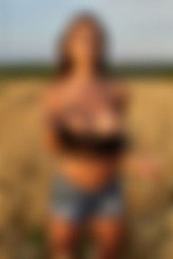 [photodromm.com] 2018-05/[photodromm.com] - 2018.05.12 - Laureen - Country Life (x50) 2000x3000/23l.jpg