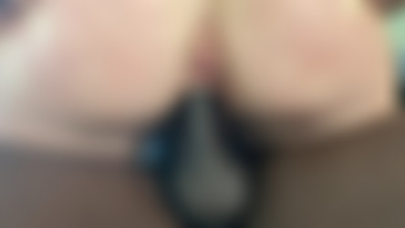 Sweet Vickie/[ManyVids.com] SweetVickie - Fucking and sucking sthepackage hung BBC.mp4