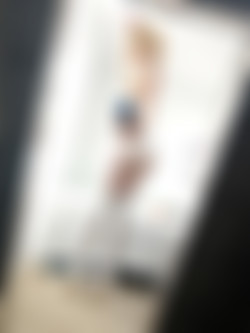 C9 Sneaky Patreon/Bridal Peach/Sneaky Peach Selfie (1).jpg