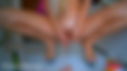 [ManyVids.com] VittaAnallaAss/Sausages, orgasm and sguirt).mp4