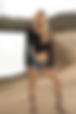 [PHD] 2024-11/14 Briana - Strange Days/03l.jpg