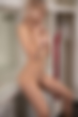 [PHD] 2024-07/12 Layanna - Extravaganza 2/32l.jpg