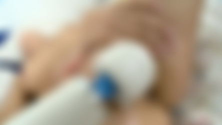 Monchi/[18XGirls] Joy - White Vibrator to Get Started.wmv